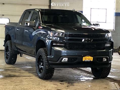 2020 Chevrolet Silverado 1500 With 20x9 Hostile Alpha And 35115r20