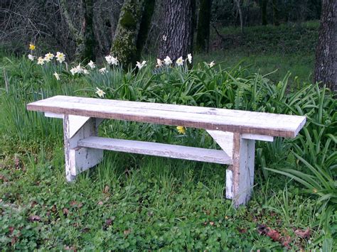 Make A Bench Using Old Corral Fencing Making A Bench Outdoor Decor