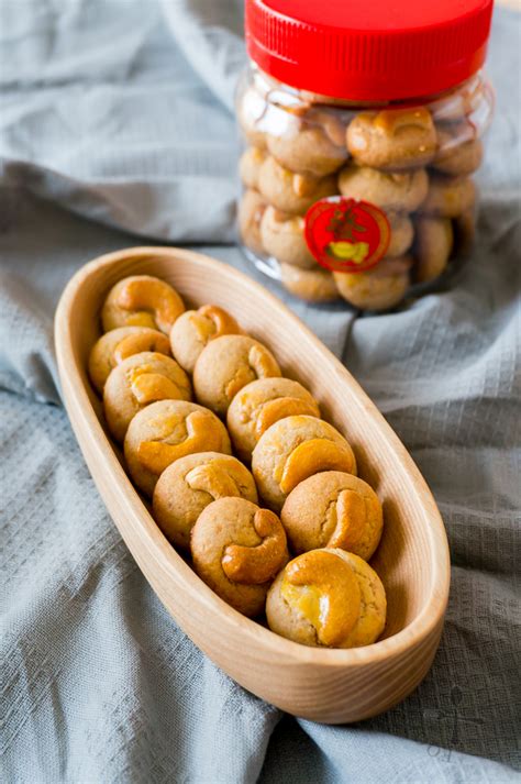 Find the perfect chinese new year cookies stock photos and editorial news pictures from getty images. 10 Chinese New Year desserts to make for the holiday ...