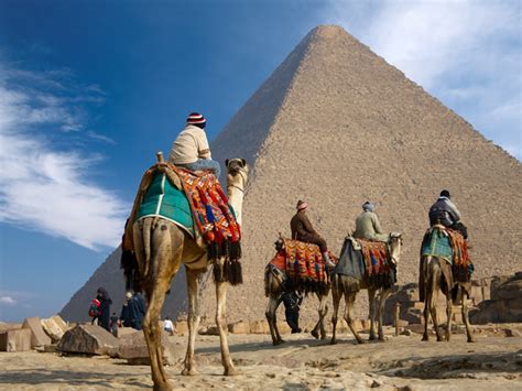 Begin your vacation in cairo and visit the amazing pyramids amongst other fabulous sites.after this take a flight to aswan for a brilliant journey on the oberoi philae nile cruise taking in aswan and luxor, after which journey onto the beautiful oberoi sahl hasheesh resort at the famous red sea. Egypt New Year Holidays | Cairo & Red Sea During New Year 2018