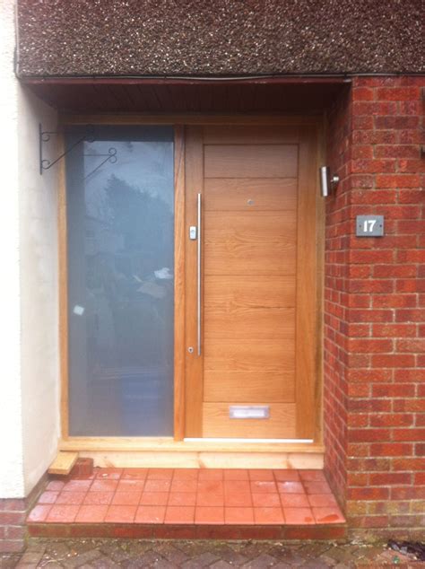 Contemporary Modena Oak Front Door Frame And Sidelight From Rochford