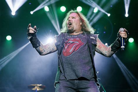 Motley Crues Vince Neil Set To Open Girlsgirlsgirls Strip Club In Las Vegas