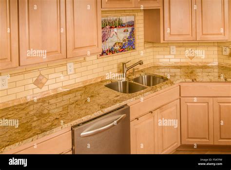 Kitchens With Granite Countertops And Tile Backsplash Kitchen Info
