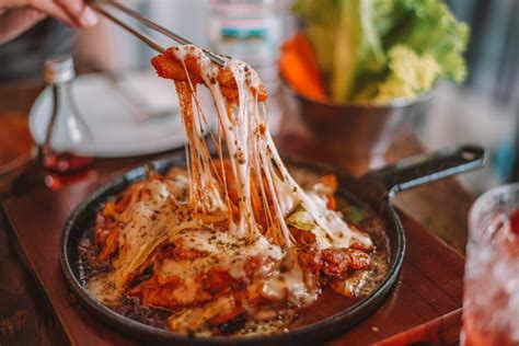 12 Best South Korean Food And Dishes To Try South Korean Food Korean