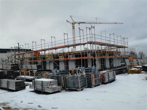 Garage fertig betoniert.nächste woche anfüllen. Betonieren der Decke über Erdgeschoss am Hattler-Areal ...