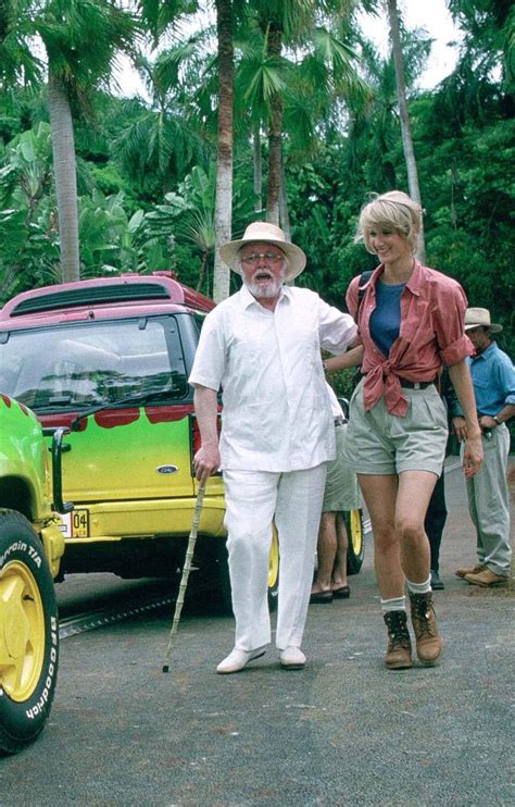 Richard Attenborough And Laura Dern In Jurassic Park Jurassic Park