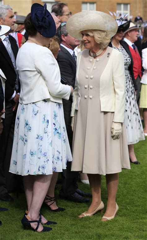 Queen Elizabeth Ii Hosts Garden Party At Buckingham Palace Zimbio