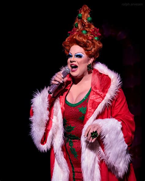 Nina West Performing At A Drag Queen Christmas At The Acl Live Moody