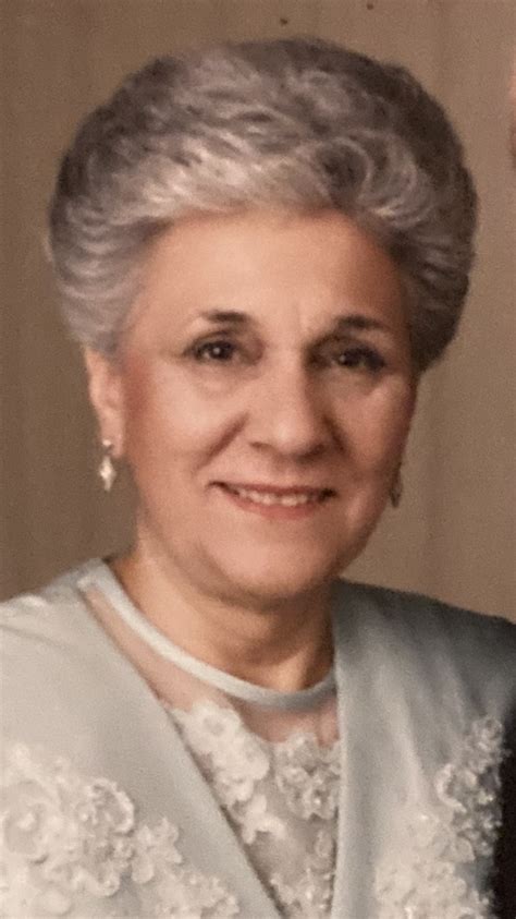 Obituary Of Marie Esposito Perry Funeral Home Inc Serving Lynbr