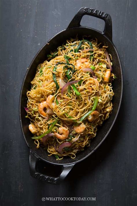 Cantonese Supreme Soy Sauce Pan Fried Noodles Cantonese Chow Mein Recipe Chow Mein Noodle