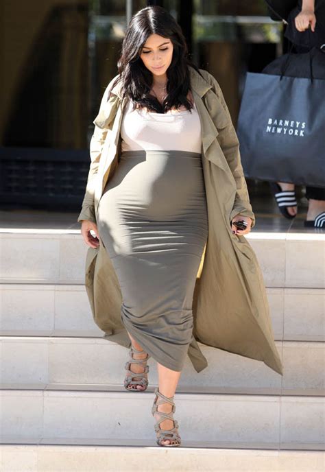 Kim Kardashian Posts Nude Photo To Show Off Baby Bump Entertainment