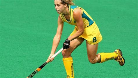 dutch edge out hockeyroos australian olympic committee