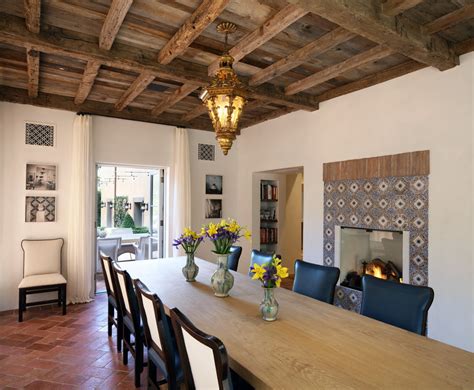 16 Gorgeous Mediterranean Dining Room Designs You Really Need To See