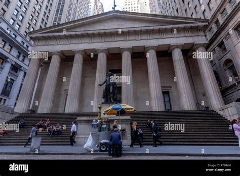 Federal Hall National Memorial In 2006 Hi Res Stock Photography And