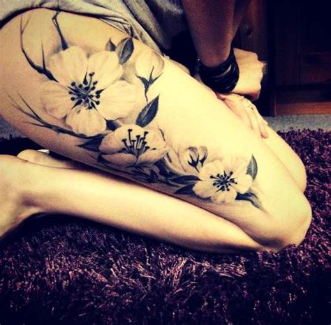 Beautiful Flowers White Flower Tattoos Girl Thigh Tattoos Black And White Flower Tattoo