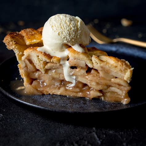 Deep Dish Apple Pie Recipe Nicky S Kitchen Sanctuary