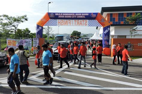 .spearheaded by the sultan of johor, sultan ibrahim sultan iskandar. Rumah Yayasan Sultan Ibrahim Johor - Kebaya Solo n