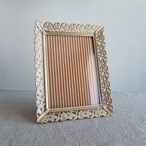 5 X 7 Gold Metal Picture Frame Ornate Filigree And Etsy Metal Picture