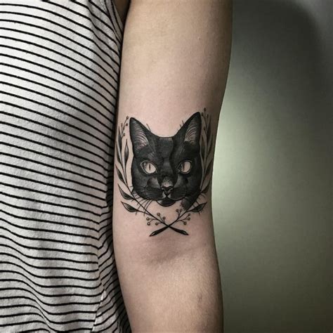Tatuajes De Gatos Y Su Significado Black Cat Tattoos Cat Tattoo Designs