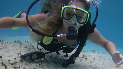 Erg Mooie Duiker Leuk Scuba Diver Girls Scuba Diving Underwater Fun