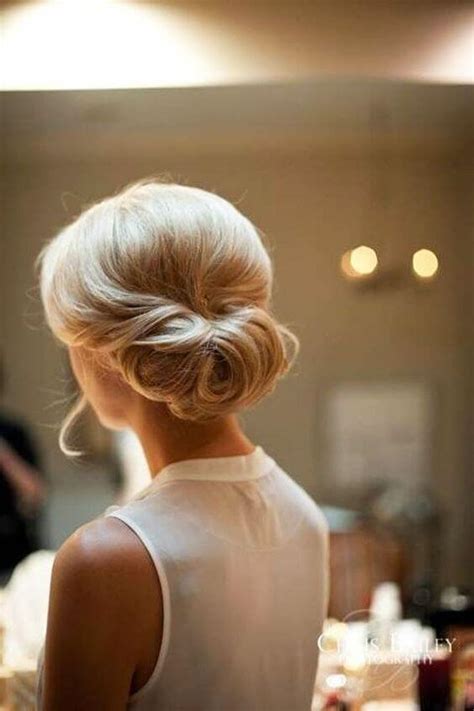 25 Fabulous French Twist Updos Hairstyles With Twists Belletag