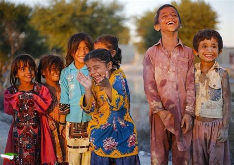 شادی تلخ کودکان سیستان و بلوچستان/ تصویر