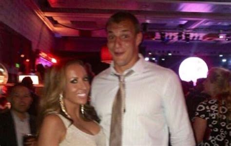 Pornstar Richelle Ryan Regrets Not Shooting Her Shot With Gronk Side