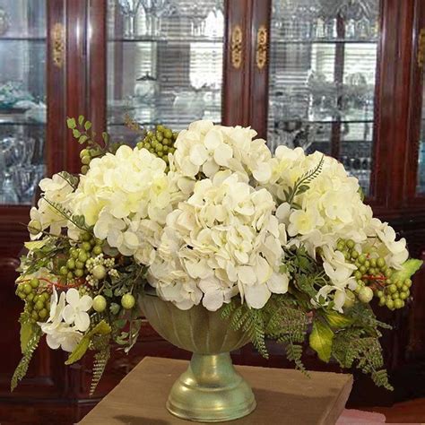 Huge sale on hydrangea centerpiece now on. 50+ Modern DIY Hydrangea Centerpiece | Diy silk flower arrangements, Hydrangea arrangements ...