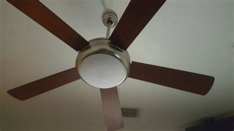 How To Change Light Bulb In Hunter Ceiling Fan