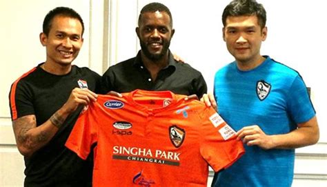เสื้อฟุตบอลเชียงราย ยูไนเต็ด(acl 2020) item category : แอ่วเหนือ!! กว่างโซ้งเสริมเขี้ยว คาอิมบี้ ชูเสื้อร่วมทัพ ...