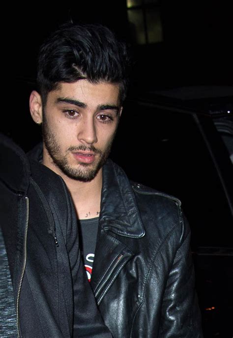 He had an early love for singing and performing, and at the age of 17 he competed in the television competition the x factor. Zayn Malik showed off horrible waxy ears in New York | Daily Star