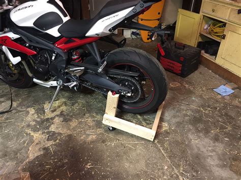 Homemade Wooden Rear Stand Triumph Forum Triumph Rat Motorcycle Forums Diy Motorcycle Bike