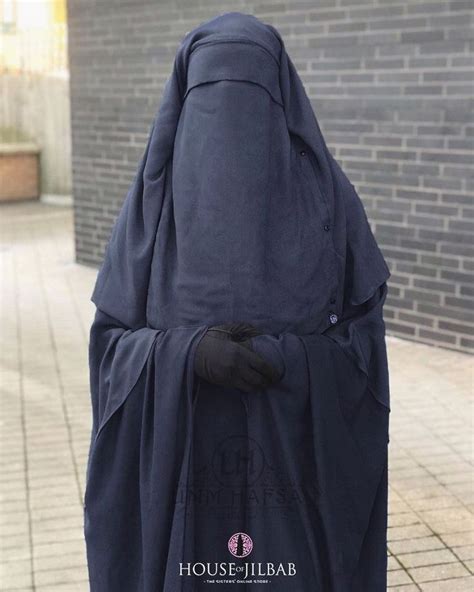 pin by ayşe eroğlu on niqab burqa veils and masks niqab jilbab beautiful hijab