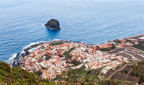 Tenerife is the island of a thousand experiences. Tenerife - Travel guide at Wikivoyage