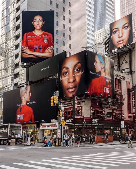 Top Christen Press And Mallory Pugh Bottom Megan Rapinoe Crystal Dunn And Julie Ertz Uswnt