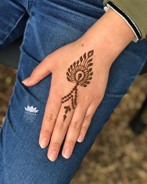 Easy and Simple Mehndi Designs That You Should Try In 2020 - Tikli