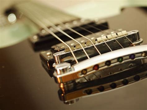 Reasons Why Guitar Strings Break Guitarread