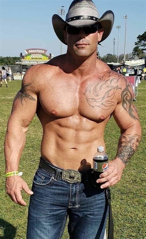 Hot Men And Gay Sex Nice Physiques Non Nude
