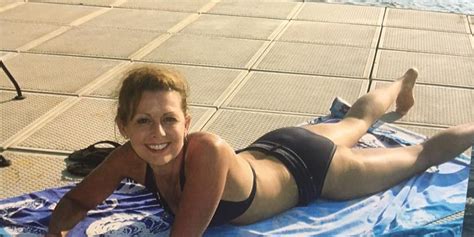 This News Anchors Bikini Photo Is Going Viral Because Of The Message