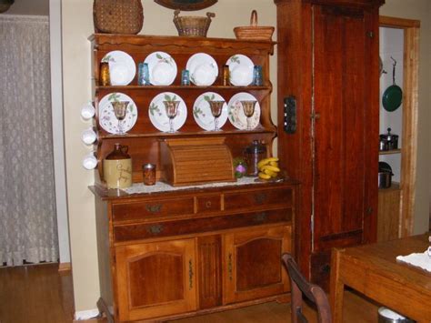 Tall jelly cabinet with 1 raised panel door & 4 fixed shelves. I found this very primitive tall jelly cabinet to add that ...