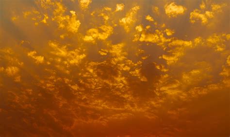 Beautiful Sunset Sky Golden Sunset Sky With Beautiful Pattern Of