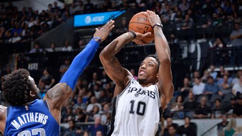 Demar Derozan Out Duels Luka Doncic In San Antonio Spurs Overtime Win