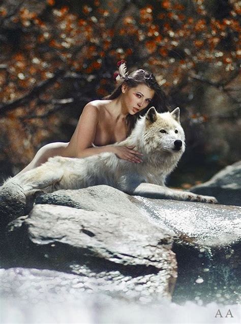 Pin By Carmin Ortiz On Mujer And Lobos Wolves And Women Girl And Dog
