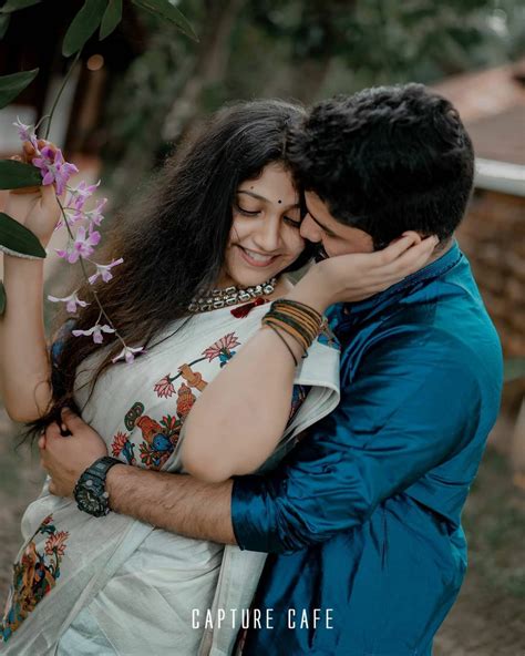 Pin By Annigsheela On Couple Photoshoot Couple Picture Poses Photo Poses For Couples Dehati