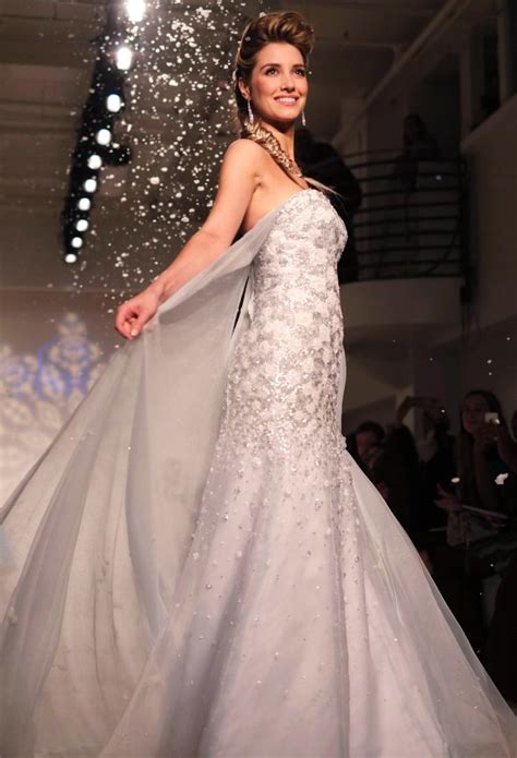 2 files of the same design: Wedding dress inspired by 'Frozen's' Elsa likely to be a ...