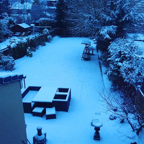 Merseyside Wakes Up To A Blanket Of Snow Liverpool Echo