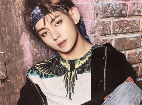 10 Reasons Why Everybody Loves Bts V Spinditty