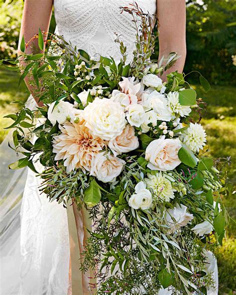 38 Dreamy Dahlia Wedding Bouquets Martha Stewart Weddings