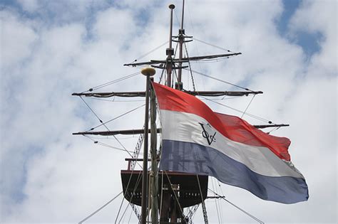 Monopolie op de specerijenhandel ten oosten van kaap de goede hoop. Nederlandse vlag | Afrikanergeskiedenis