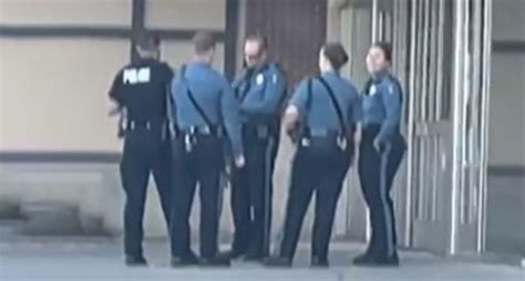 Oak Park Mall Shooting Leaves Kansas City Shoppers Fleeing Scene As